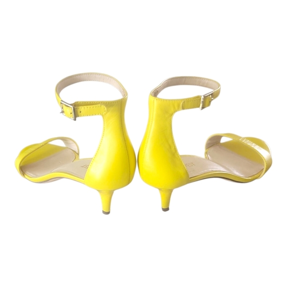 Nine West Leisa Yellow Open-Toe Sandal W/ Kitten Heel, 9.5, Pre-Owned - Picture 7 of 16